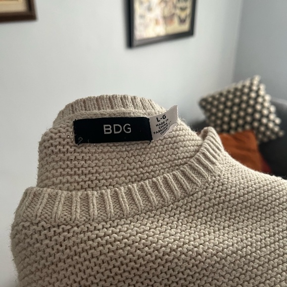 BDG Cream Knit Sweater - Picture 3 of 3